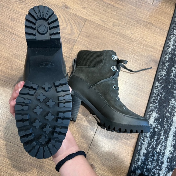 New Ugg redwood green boots - Picture 5 of 6